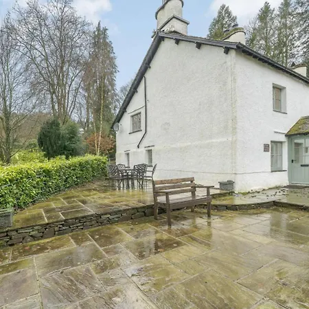 2 Bed In Village Llh35