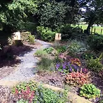 2 Bed In Oc-llh35 *