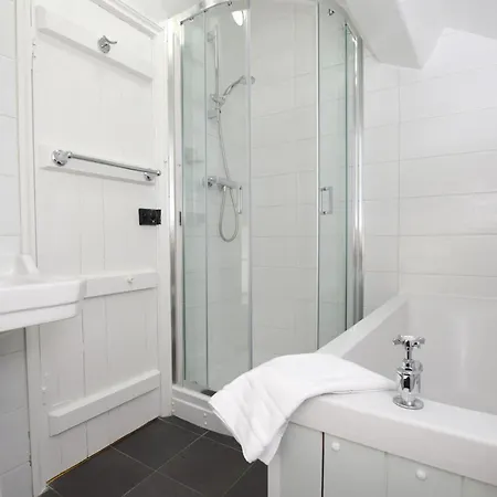 2 Bed In Village Llh35 Holiday home *
