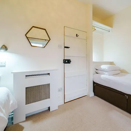 2 Bed In Village Llh35 * Hawkshead