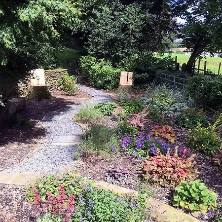 2 Bed In Village Llh35 Hawkshead